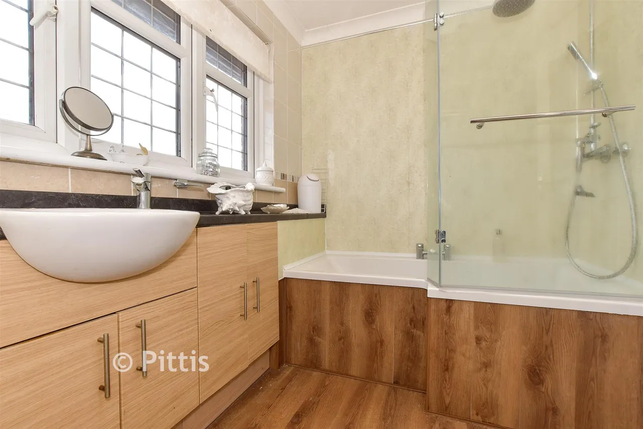 Green Lane, Shanklin, PO37, photo 13