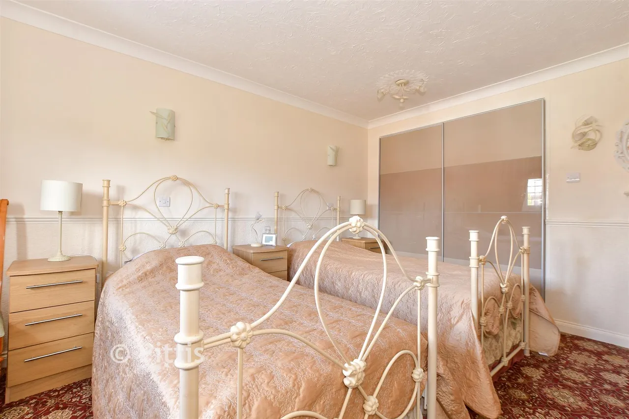 Green Lane, Shanklin, PO37, photo 22