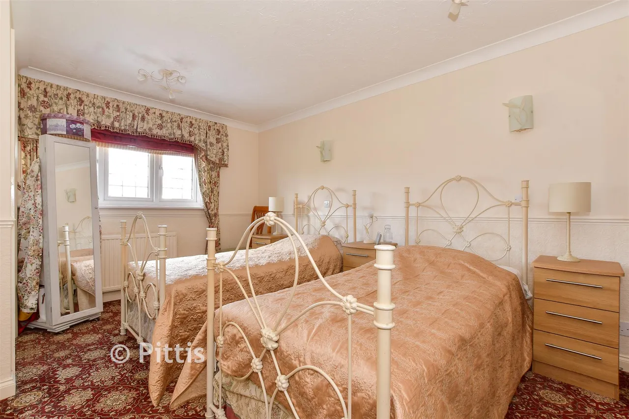 Green Lane, Shanklin, PO37, photo 8