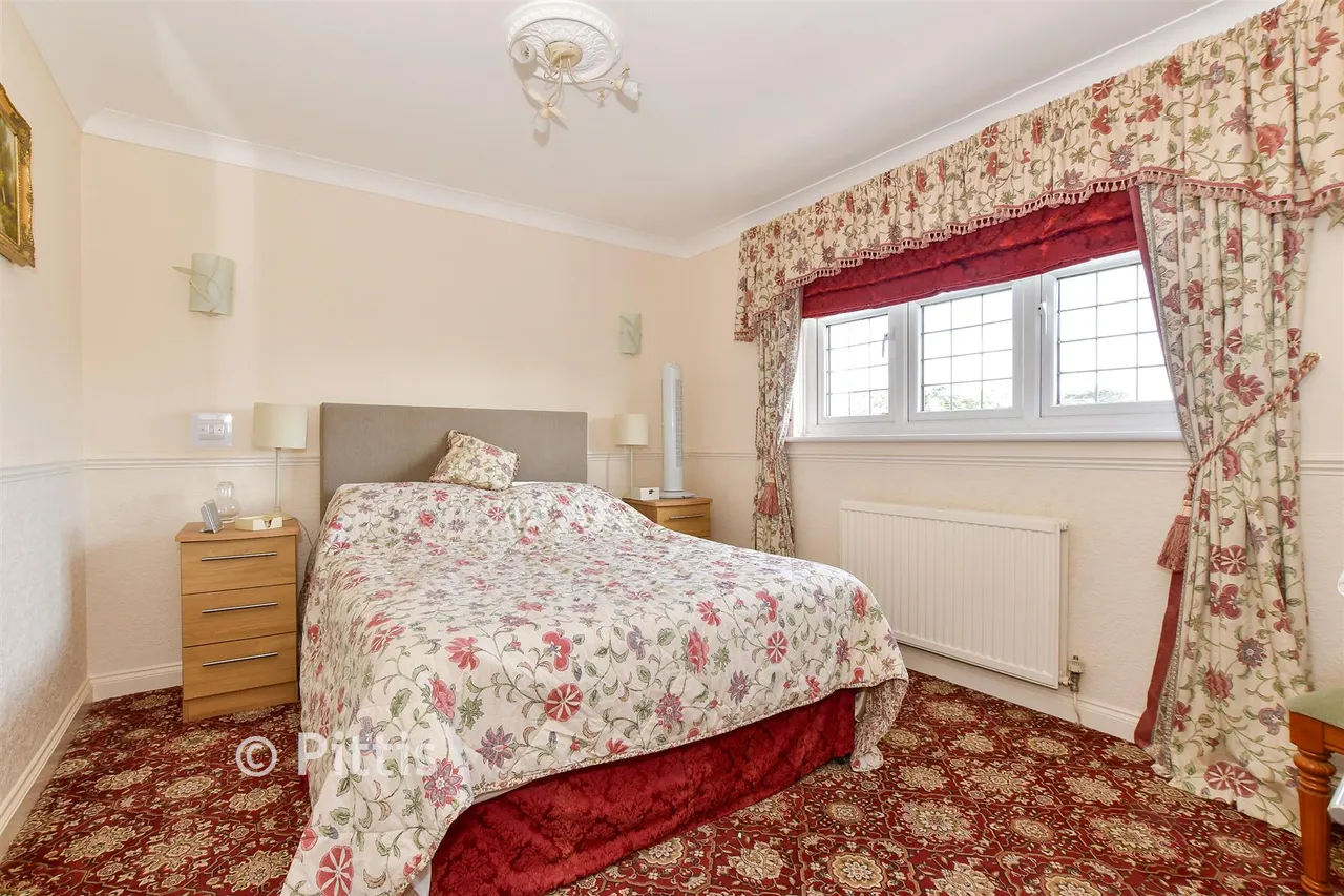 Green Lane, Shanklin, PO37, photo 9