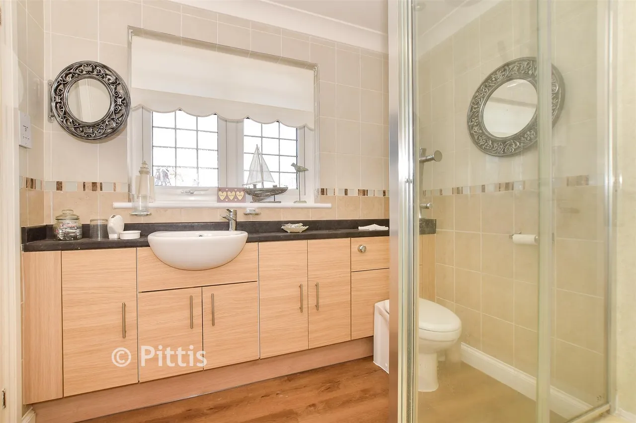 Green Lane, Shanklin, PO37, photo 11