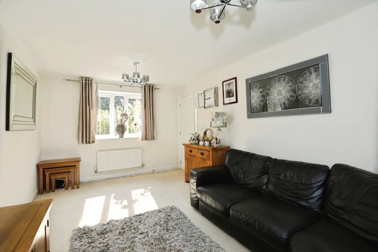Buttercup Crescent, Northwich, Cheshire, CW8, photo 5