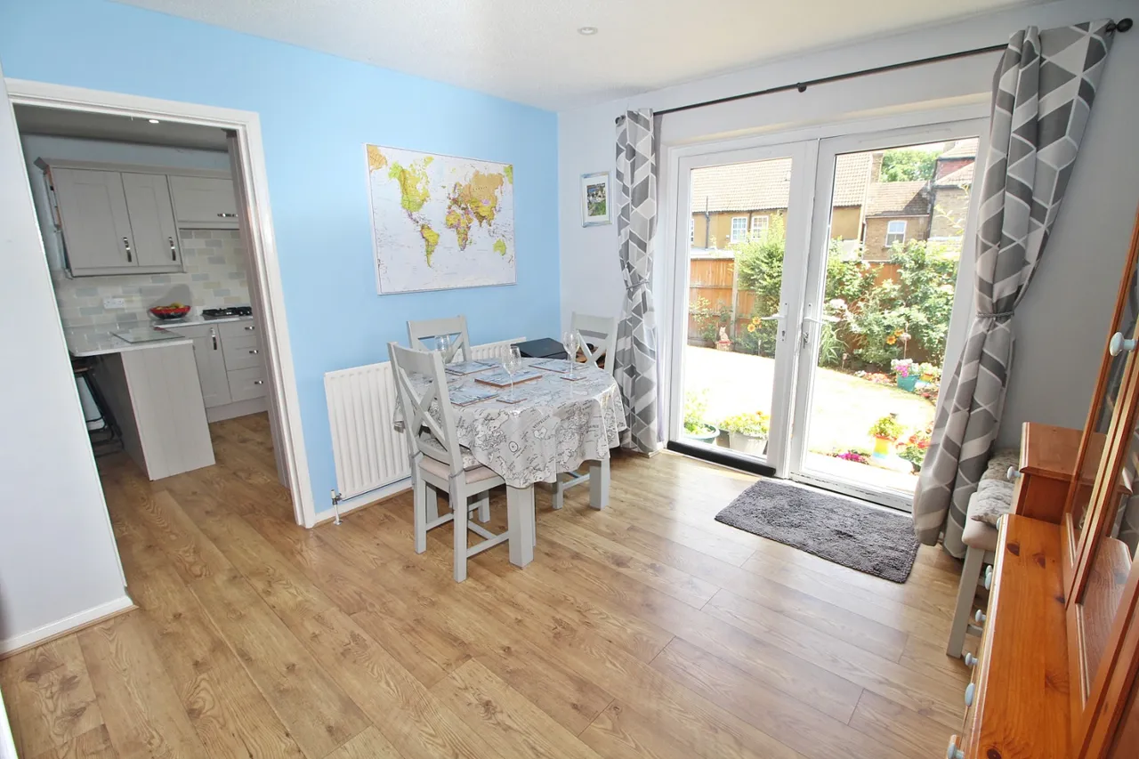 Mander Close, Toddington, photo 6