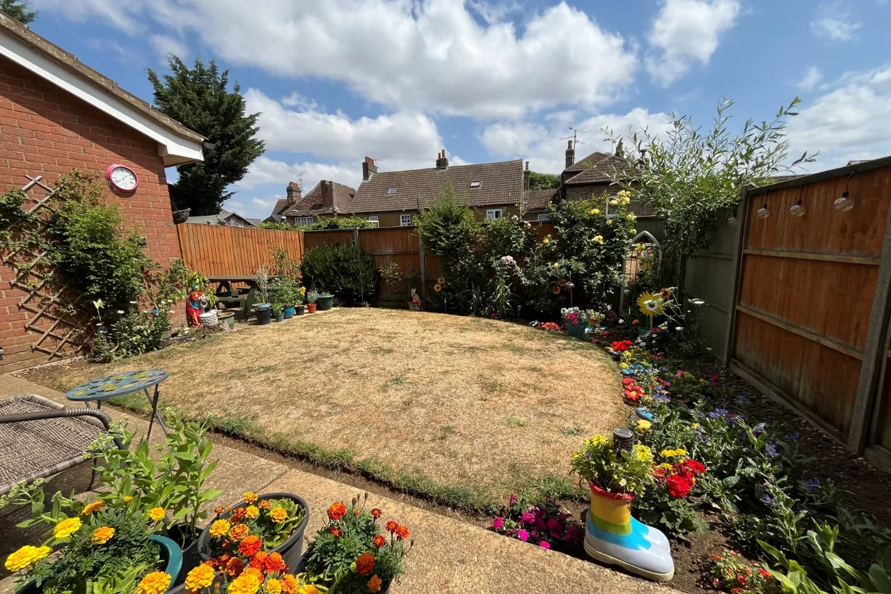 Mander Close, Toddington, photo 12