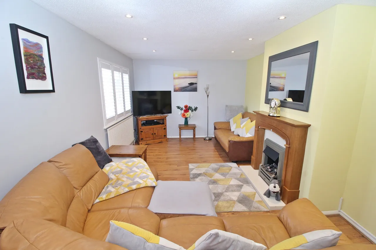 Mander Close, Toddington, photo 2