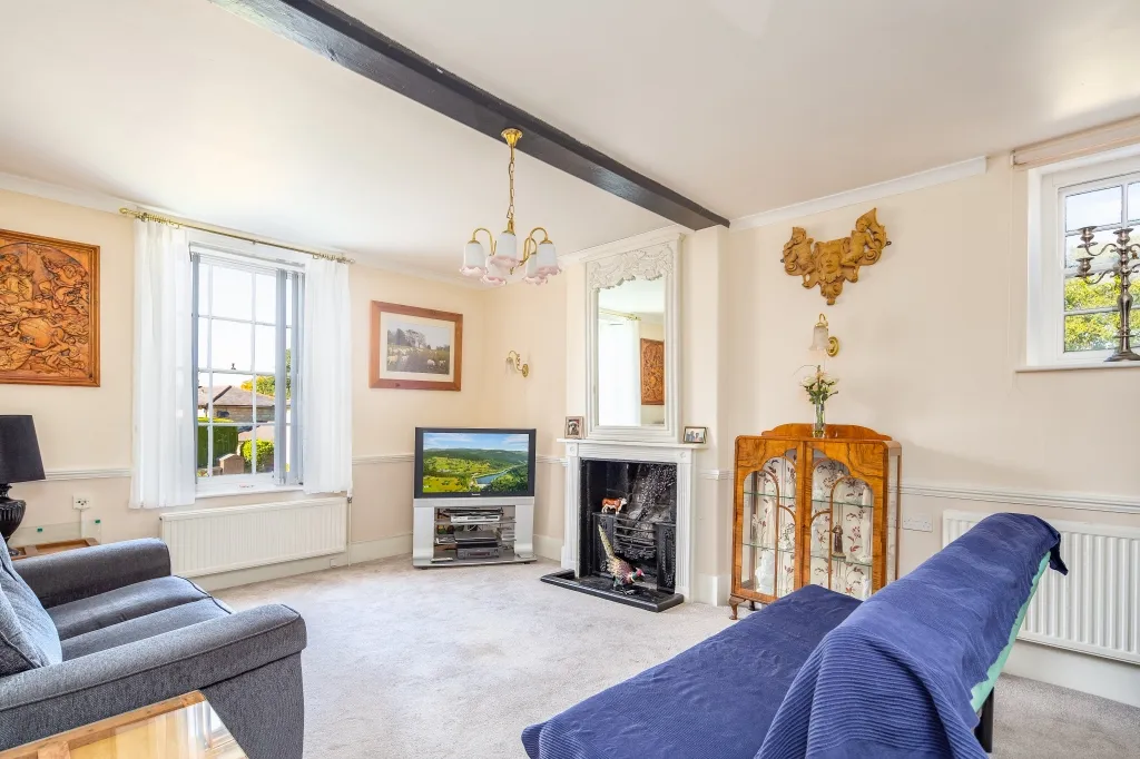 Bicester House, Kings End, photo 8