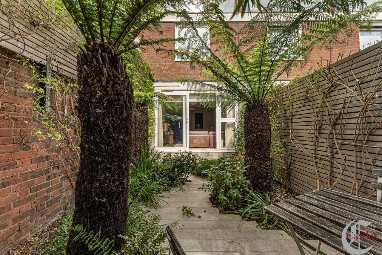 Briggeford Close, London, E5, photo 19