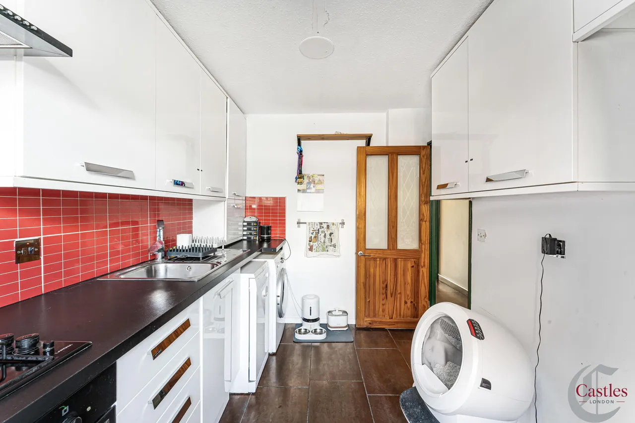 Briggeford Close, London, E5, photo 8
