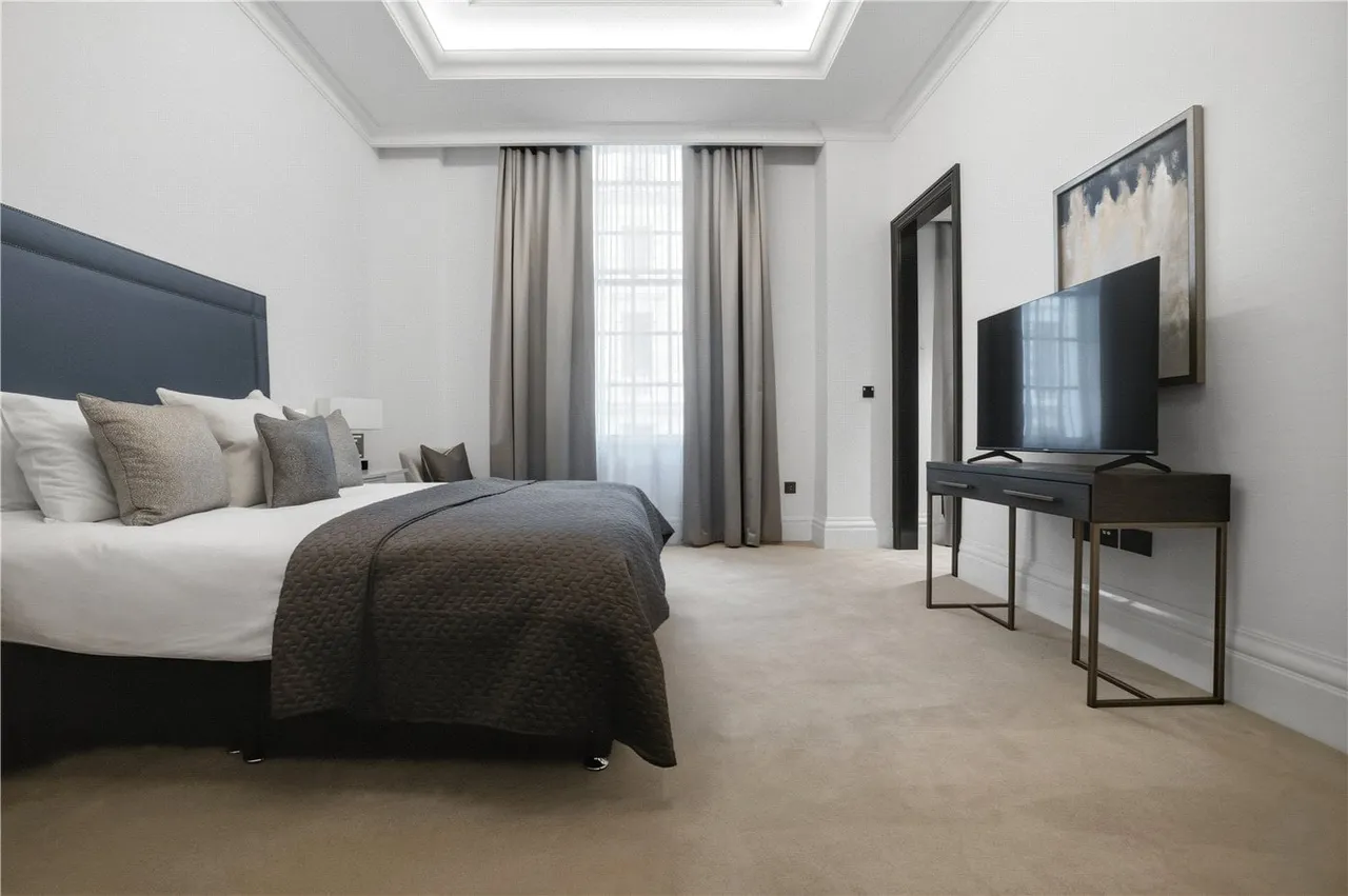 Whitehall Place, London, SW1A, photo 7
