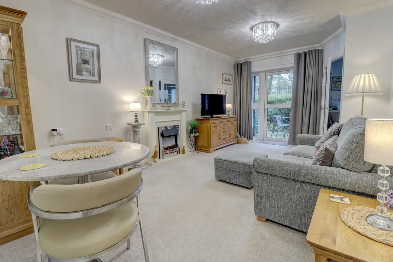 Longwick Road, Princes Risborough, HP27, photo 3