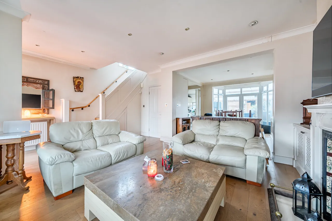 4 bed house for sale — Monkfrith Way, London, Greater London, N14 5ND