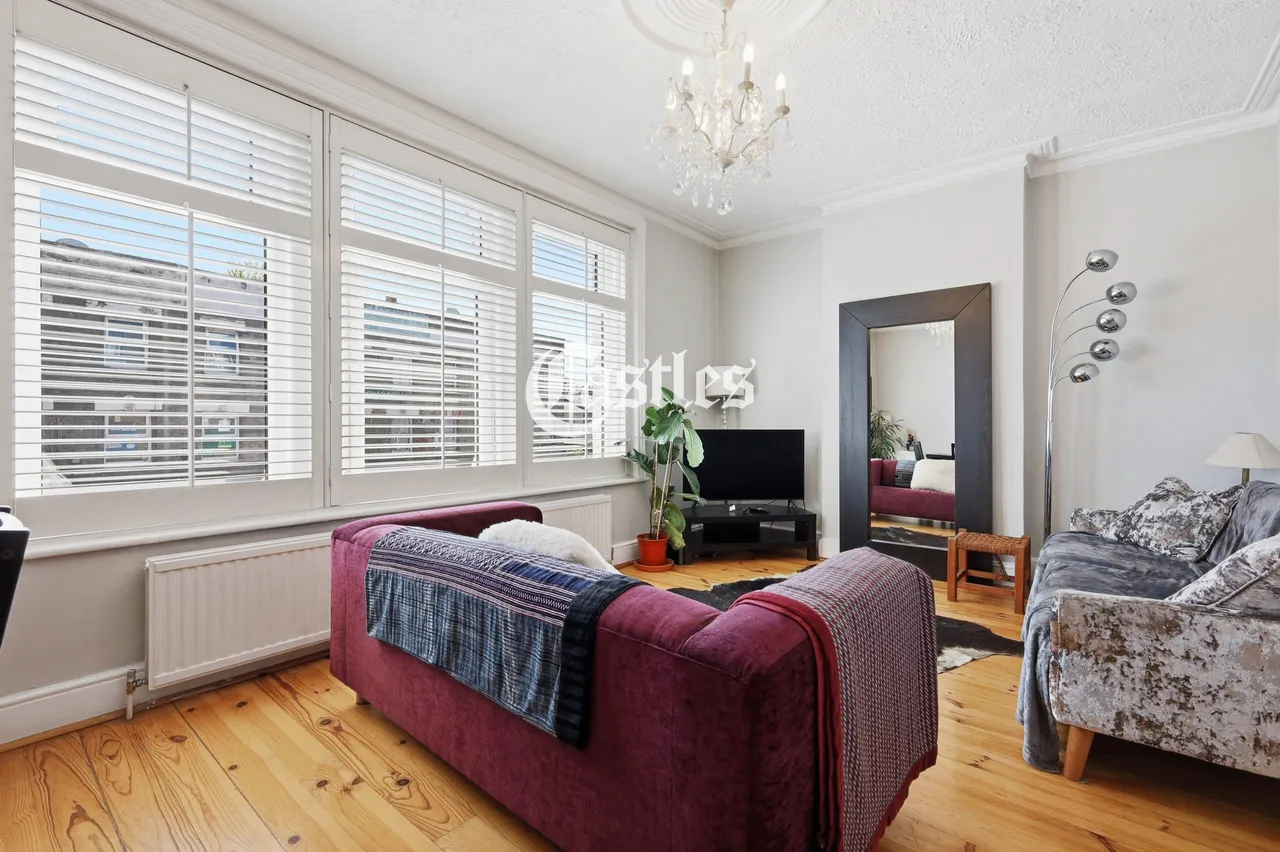 Philip Lane, London, N15, photo 2