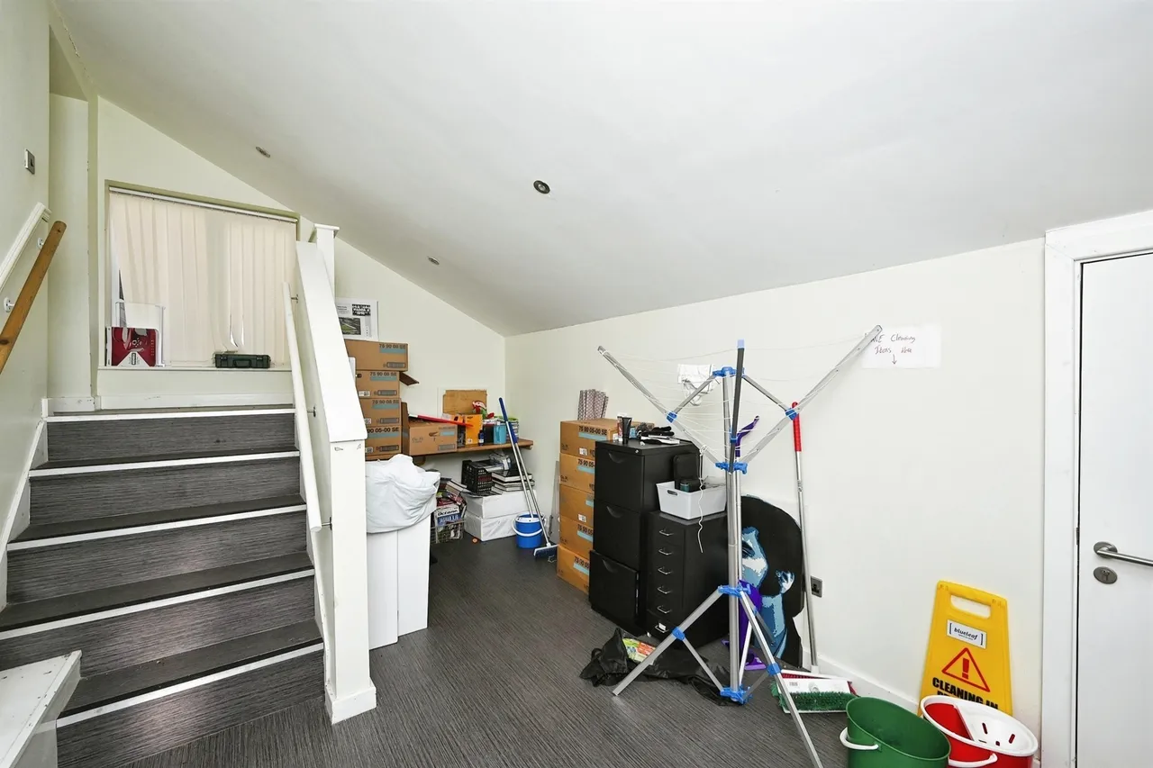Hollywell Avenue, Codnor, DE5, photo 23