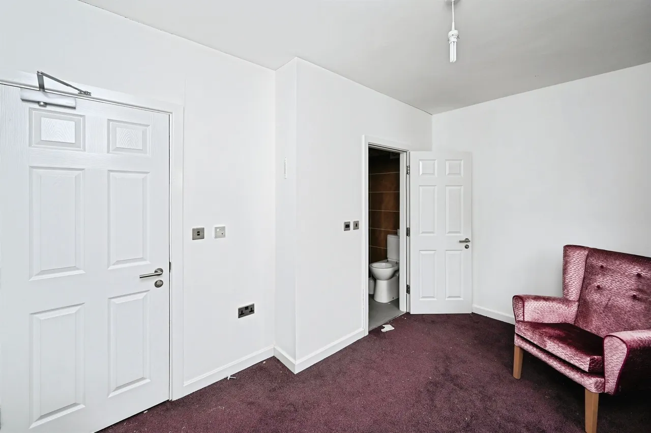Hollywell Avenue, Codnor, DE5, photo 15