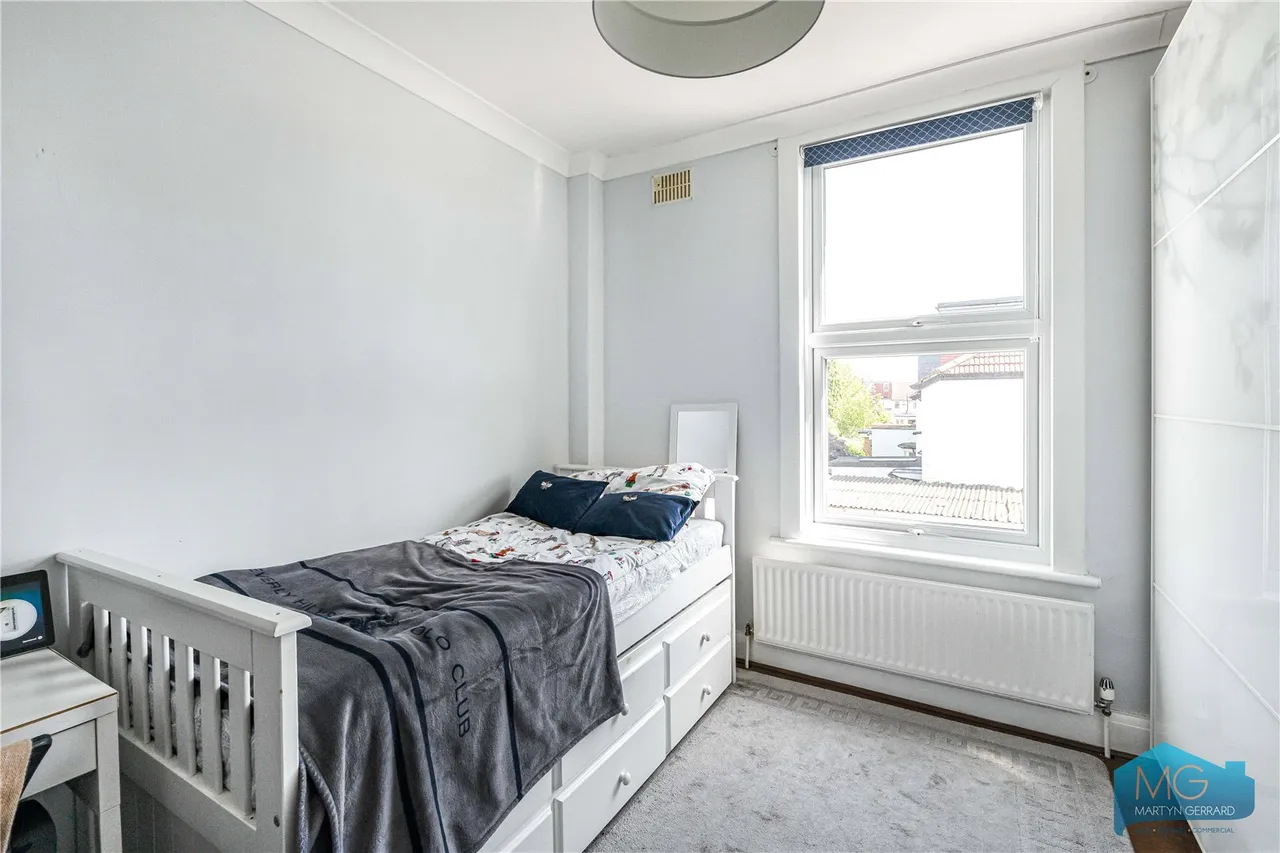Long Lane, London, N3, photo 13