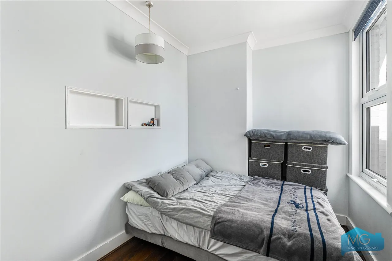 Long Lane, London, N3, photo 11