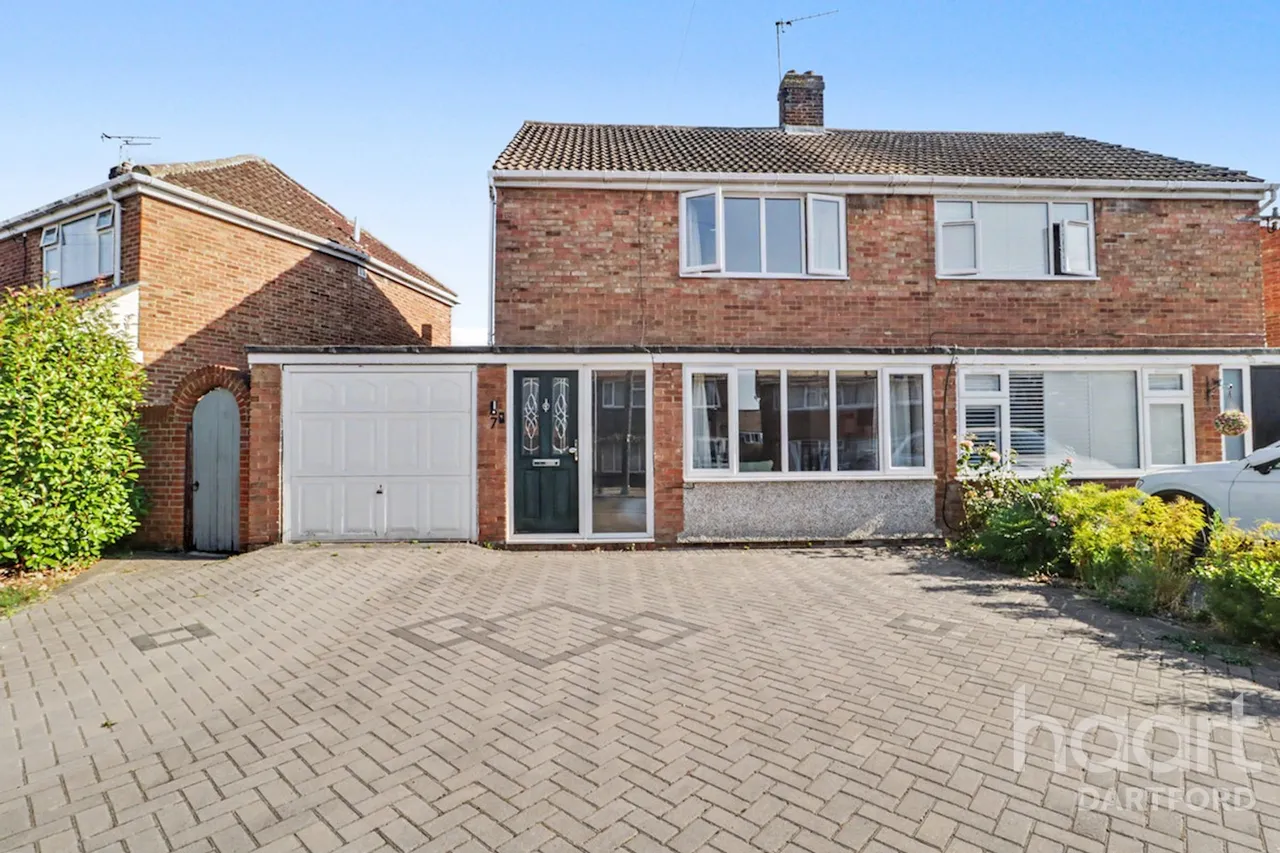 3 bed house for sale, Lonsdale Crescent, Dartford, DA2