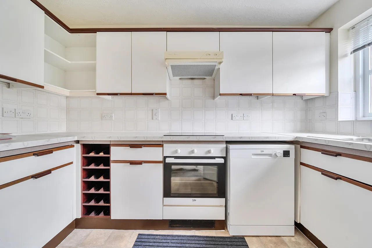 Clovelly Close, Pinner, HA5, photo 4