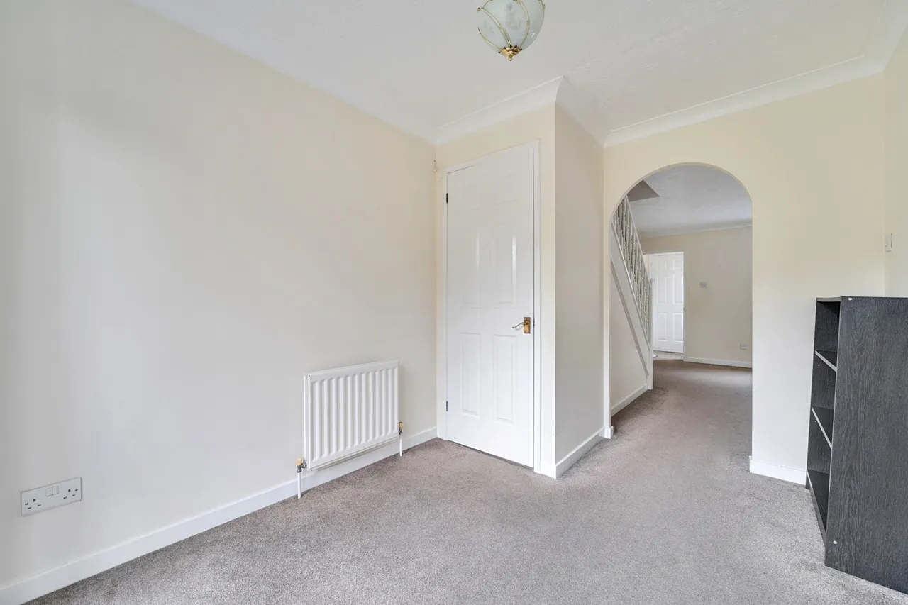 Clovelly Close, Pinner, HA5, photo 23