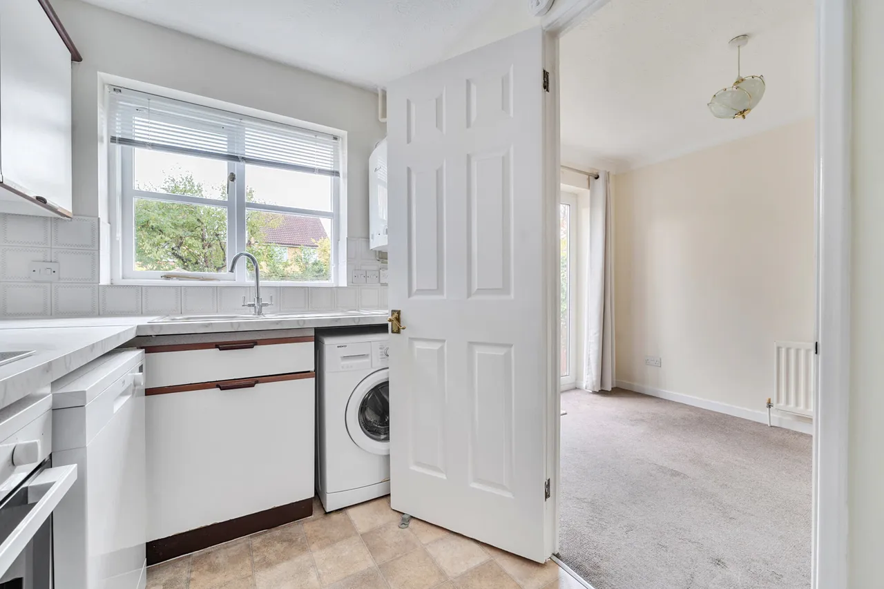 Clovelly Close, Pinner, HA5, photo 20