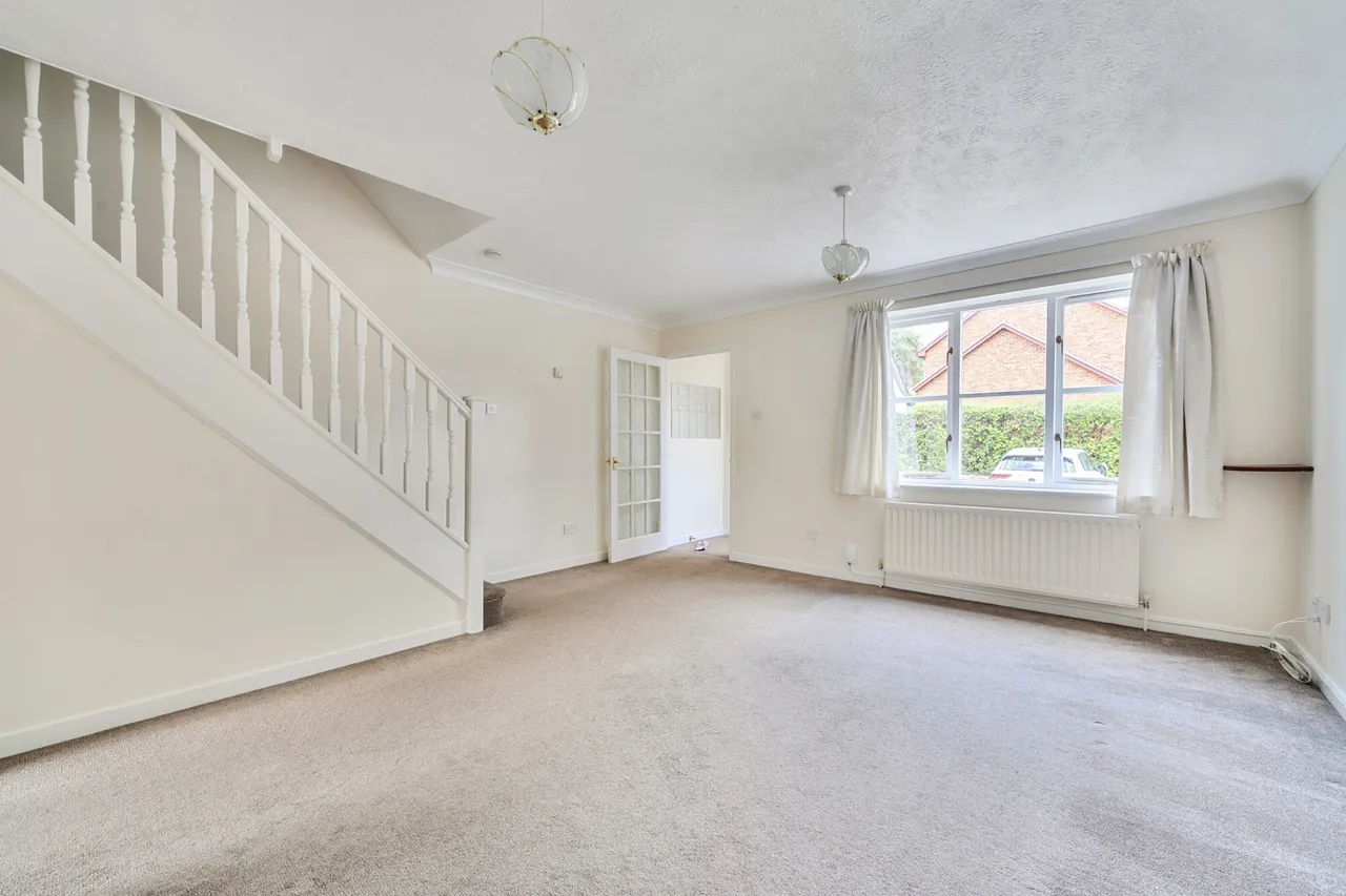 Clovelly Close, Pinner, HA5, photo 2