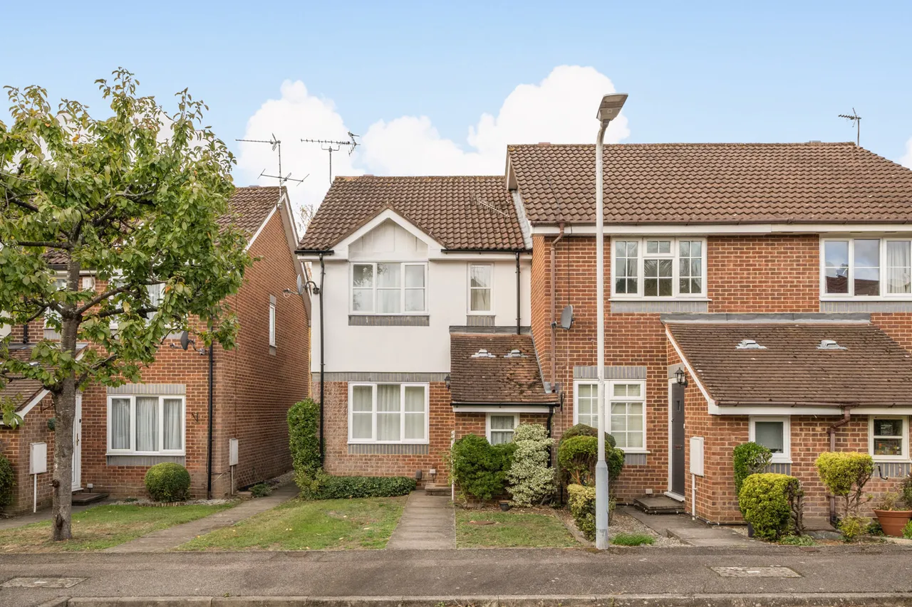 Clovelly Close, Pinner, HA5, photo 17