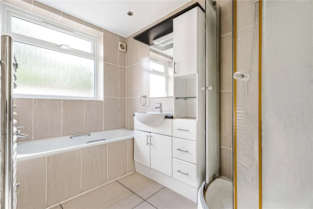 Salisbury Avenue, London, N3, photo 9