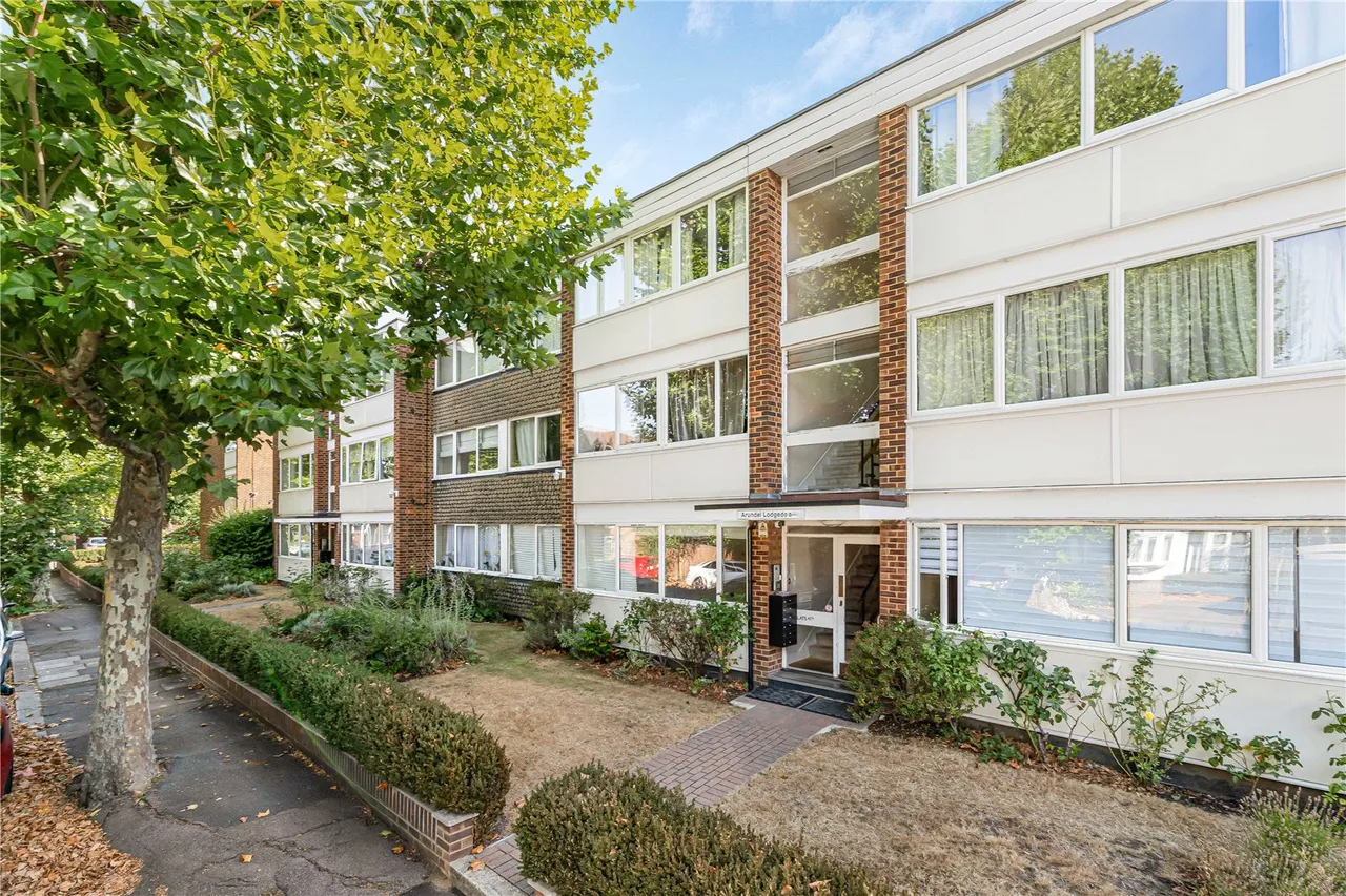 2 bed flat for sale, Salisbury Avenue, London, N3