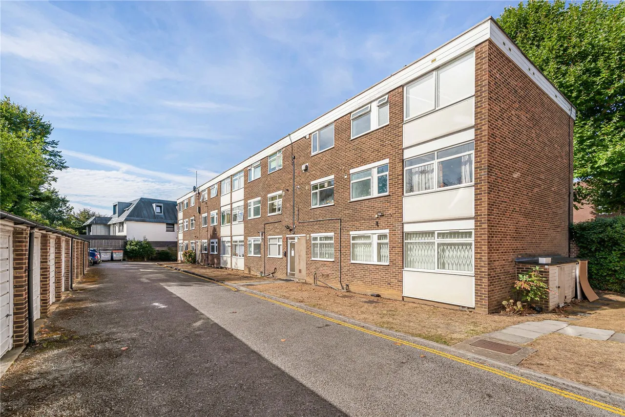 Salisbury Avenue, London, N3, photo 10