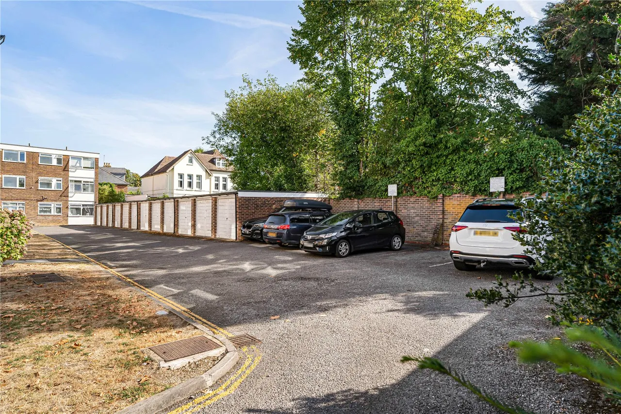 Salisbury Avenue, London, N3, photo 13