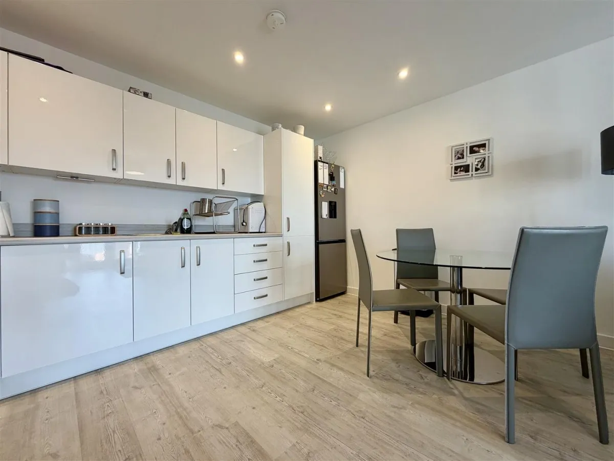 Harker Close, Gloucester, GL2, photo 6