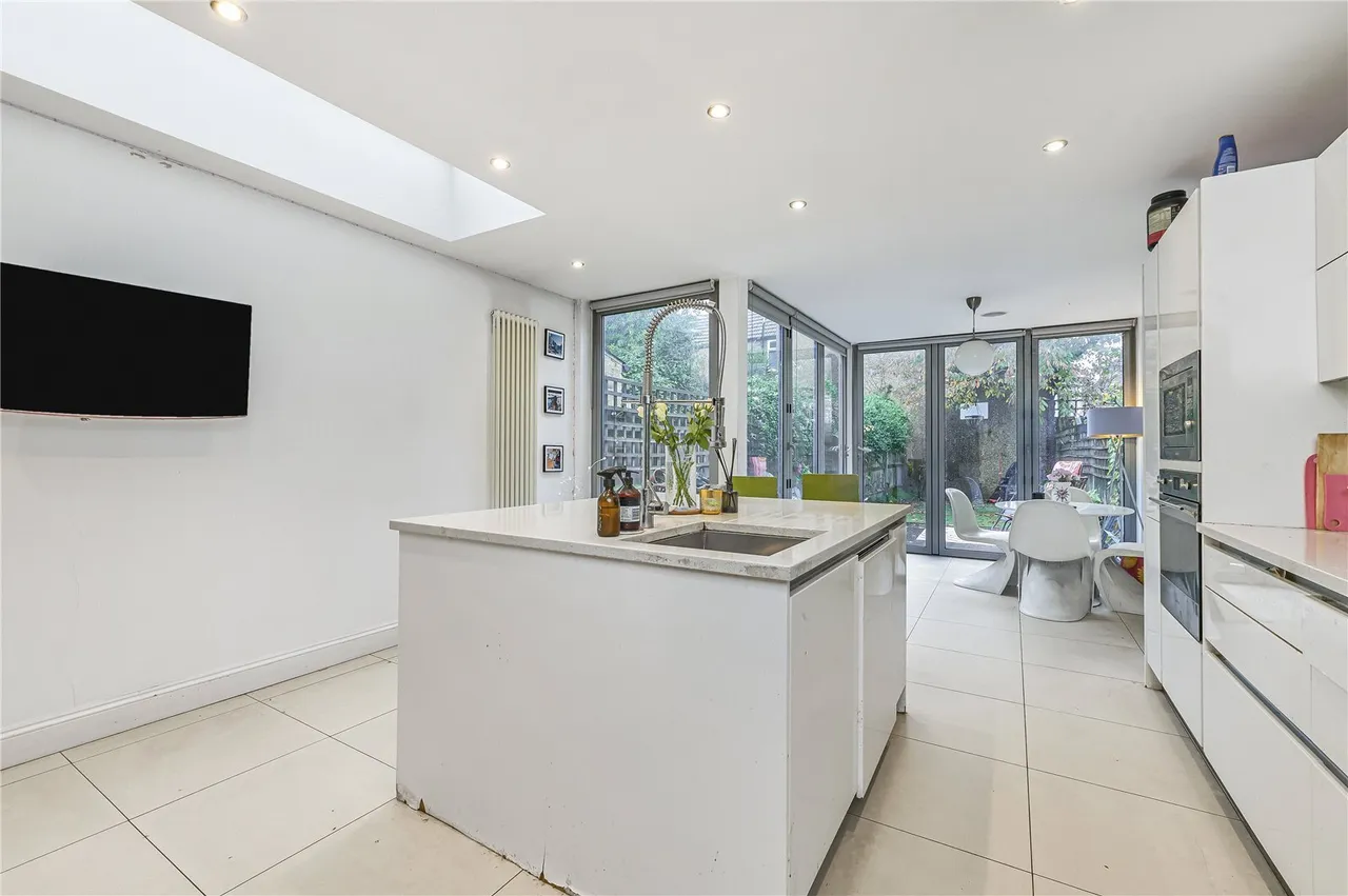 Hydethorpe Road, London, SW12, photo 3