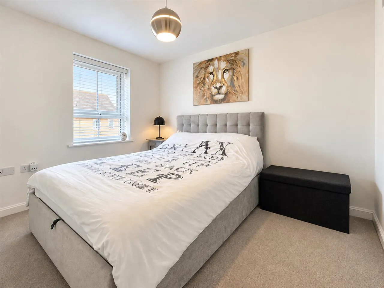 Cornelius Crescent, Fairfields, photo 8