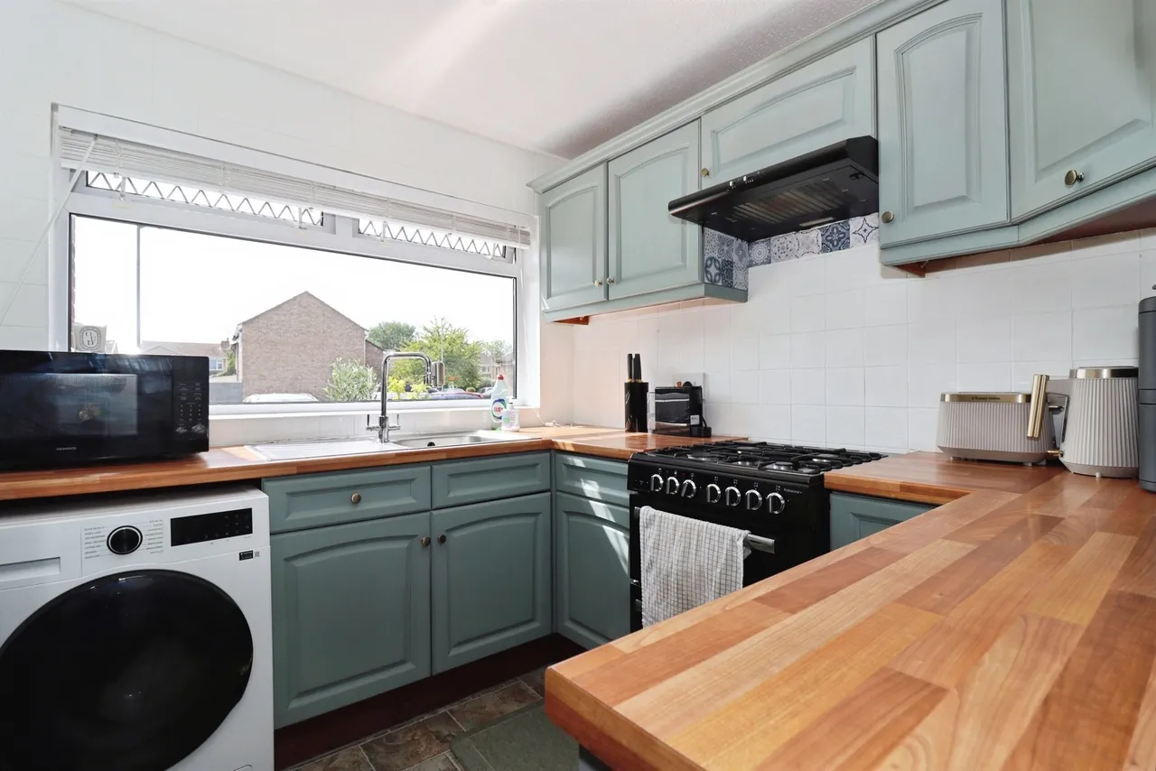 Charlton Gardens, Bristol, photo 12
