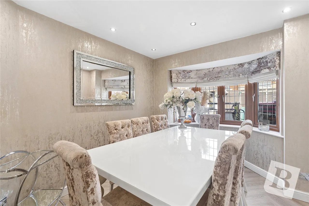 Brandon Close, Chafford Hundred, Grays, Essex, RM16, photo 7