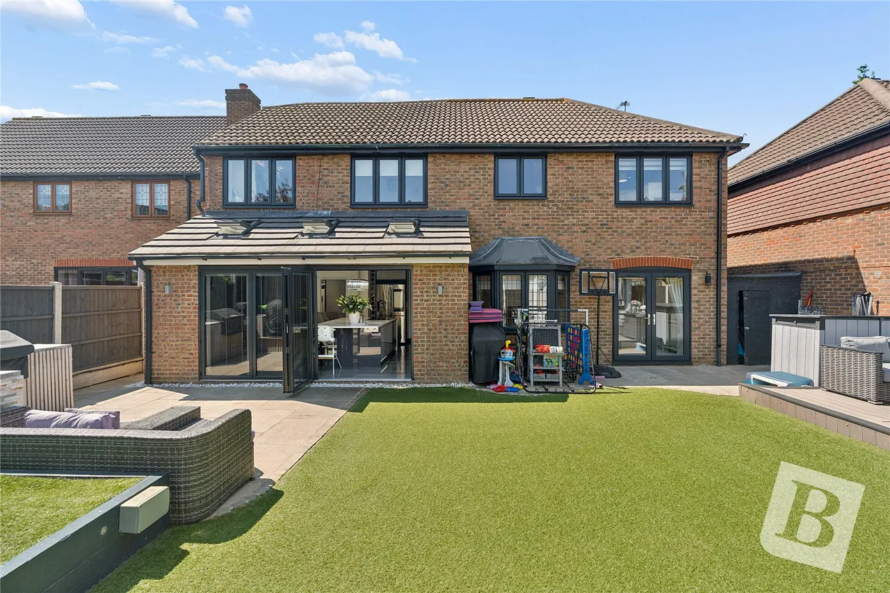 Brandon Close, Chafford Hundred, Grays, Essex, RM16, photo 5