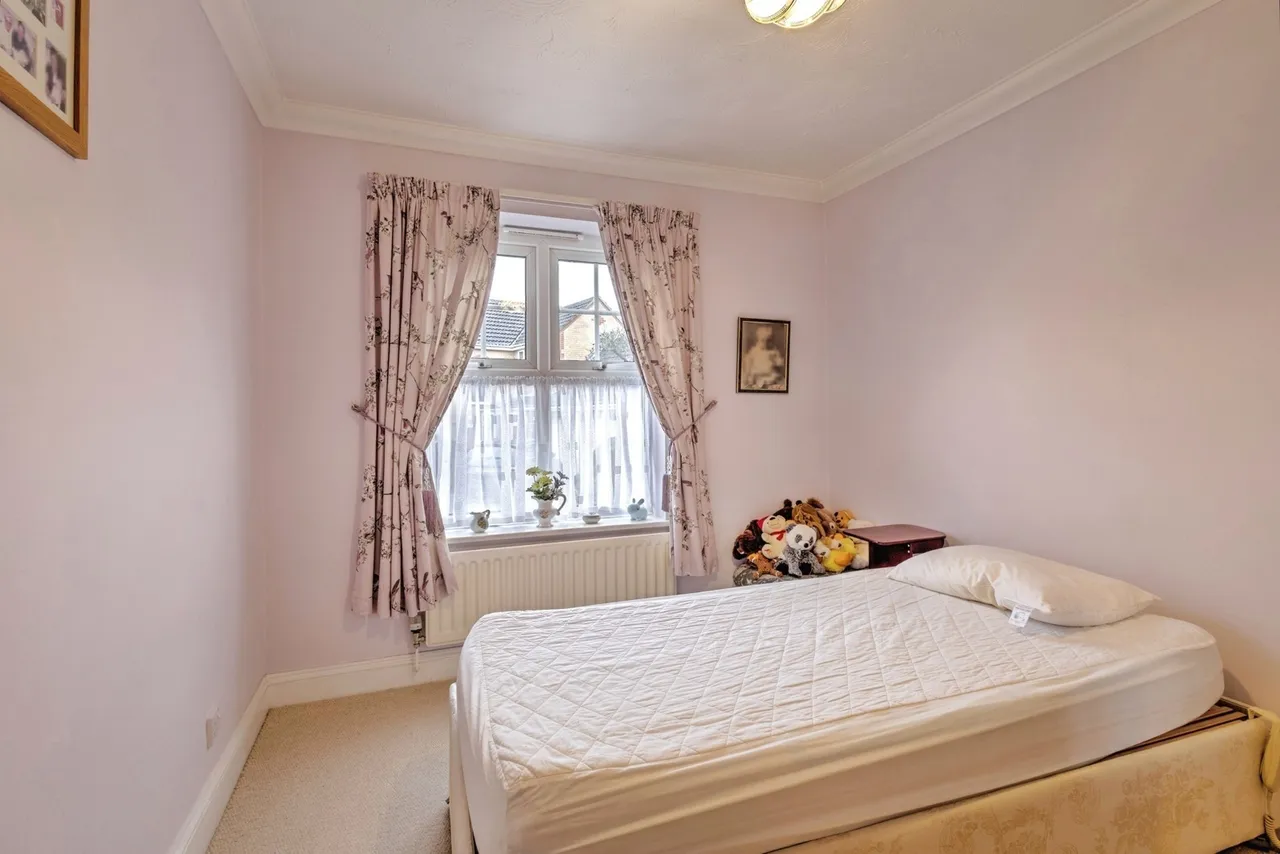 Hibiscus Close, Northampton, Northamptonshire, NN3, photo 12