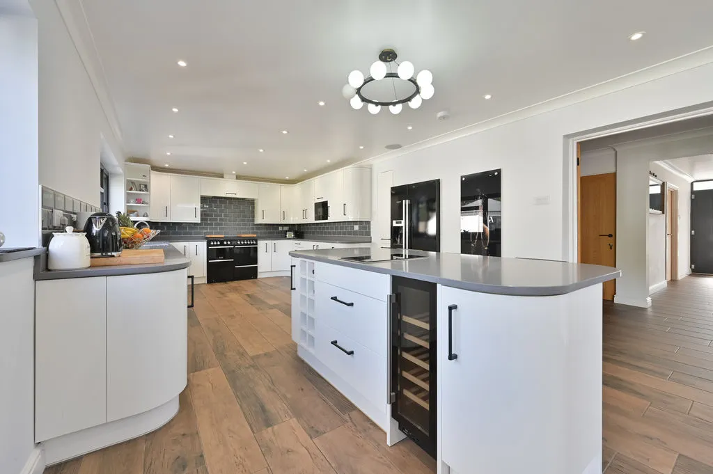 Stag Green Avenue, Hatfield AL9 5DZ, photo 12