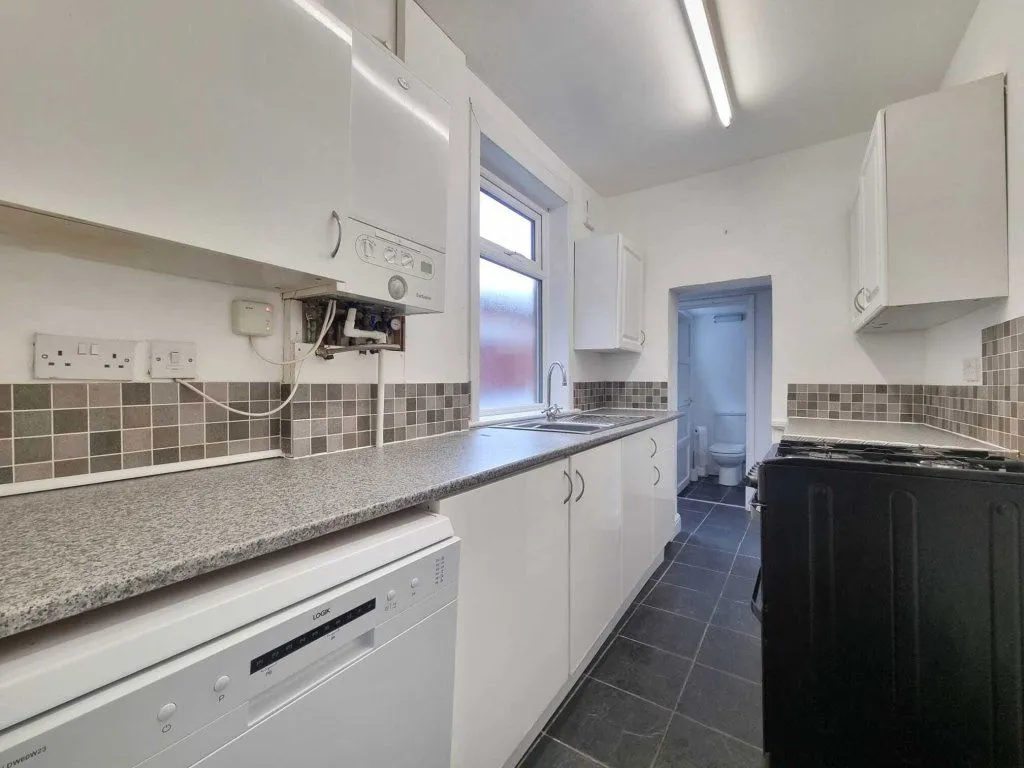 Clarendon Park Road, Leicester, LE2, photo 5
