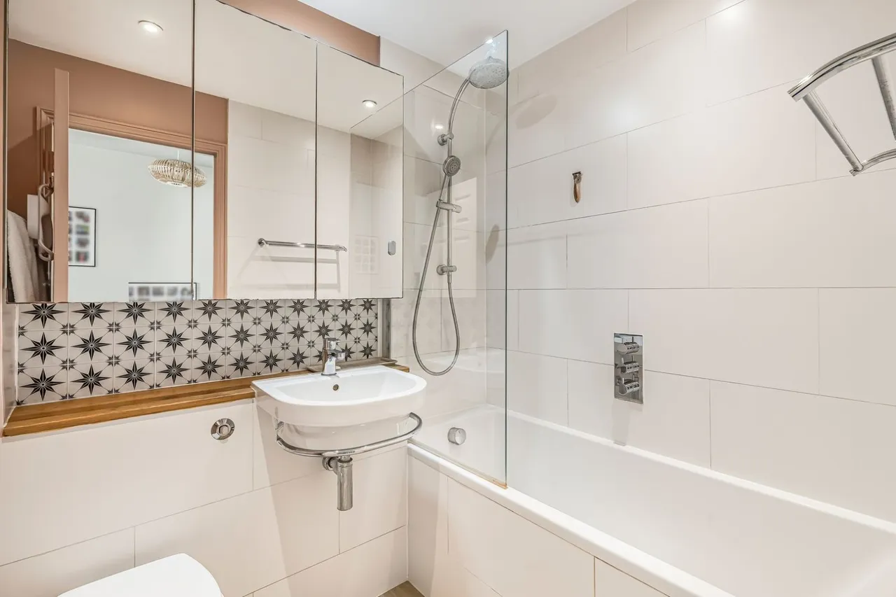 Shire Place, Wandsworth, London, SW18, photo 6