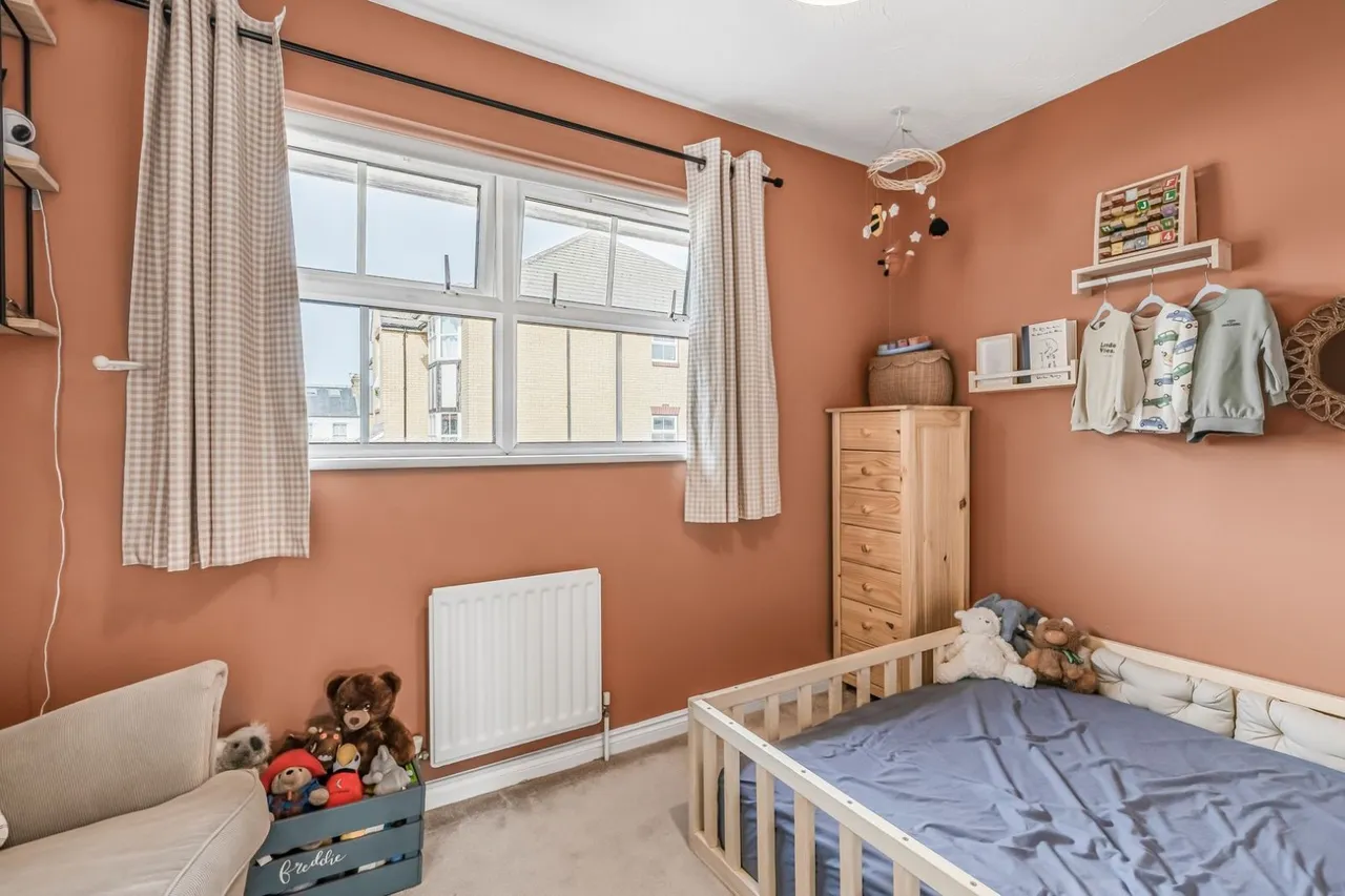 Shire Place, Wandsworth, London, SW18, photo 5