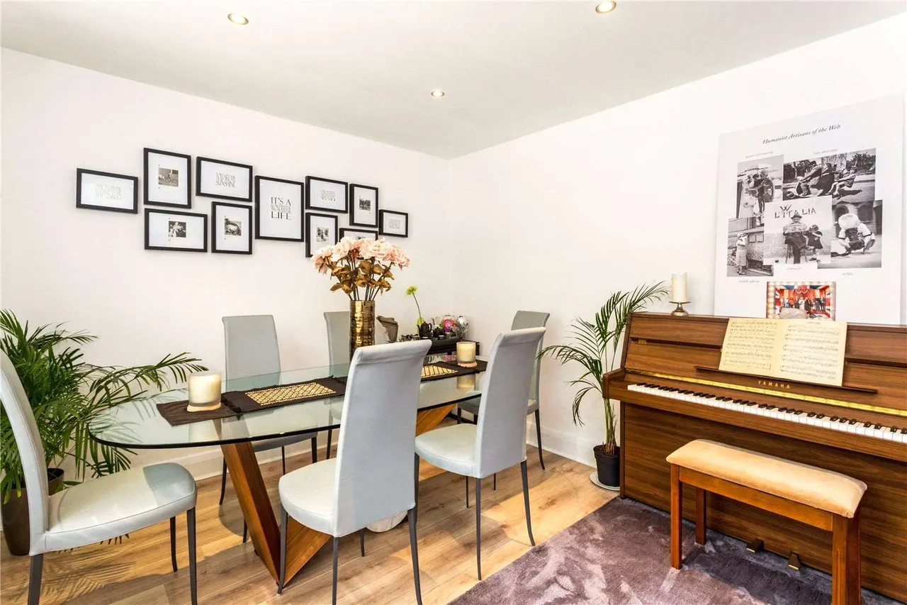 Richmond Hill Court, Richmond, TW10, photo 5