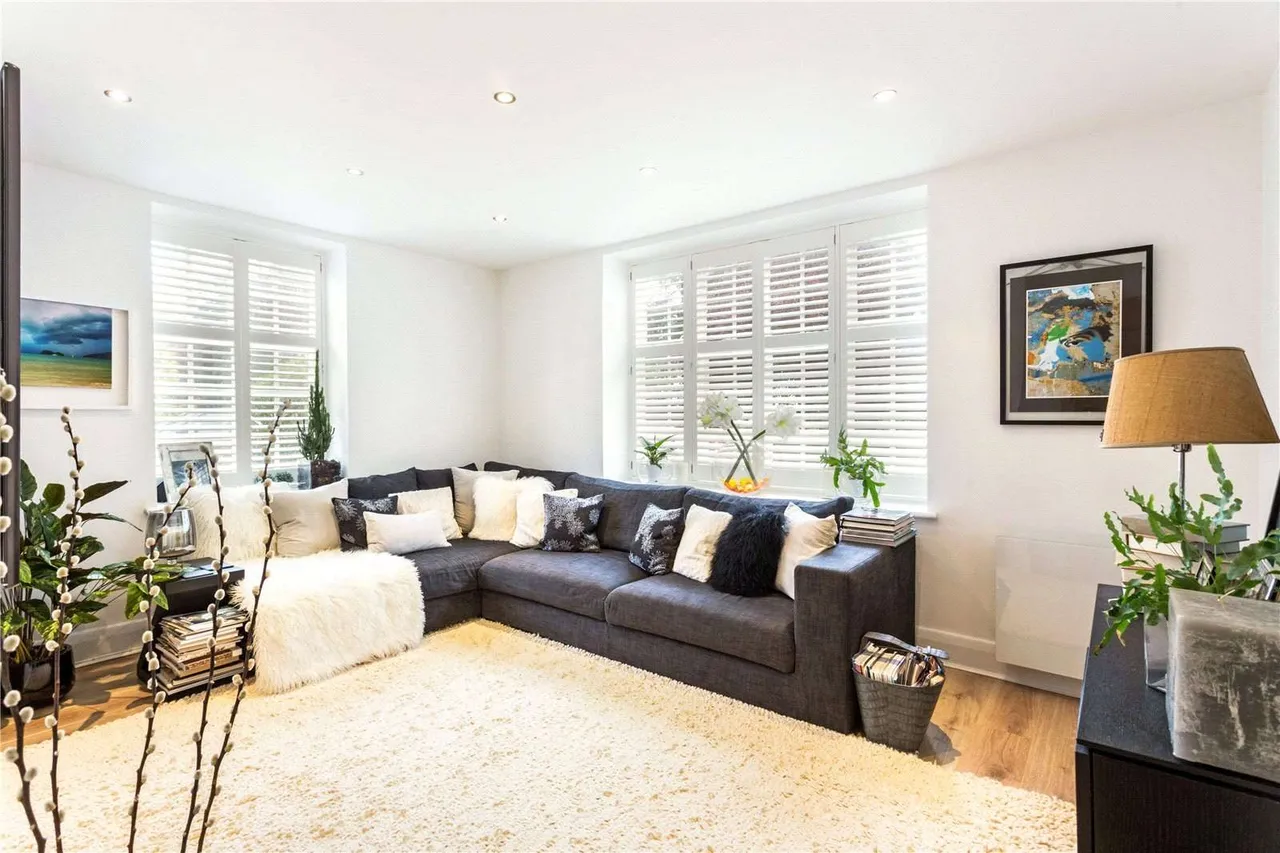 Richmond Hill Court, Richmond, TW10, photo 2