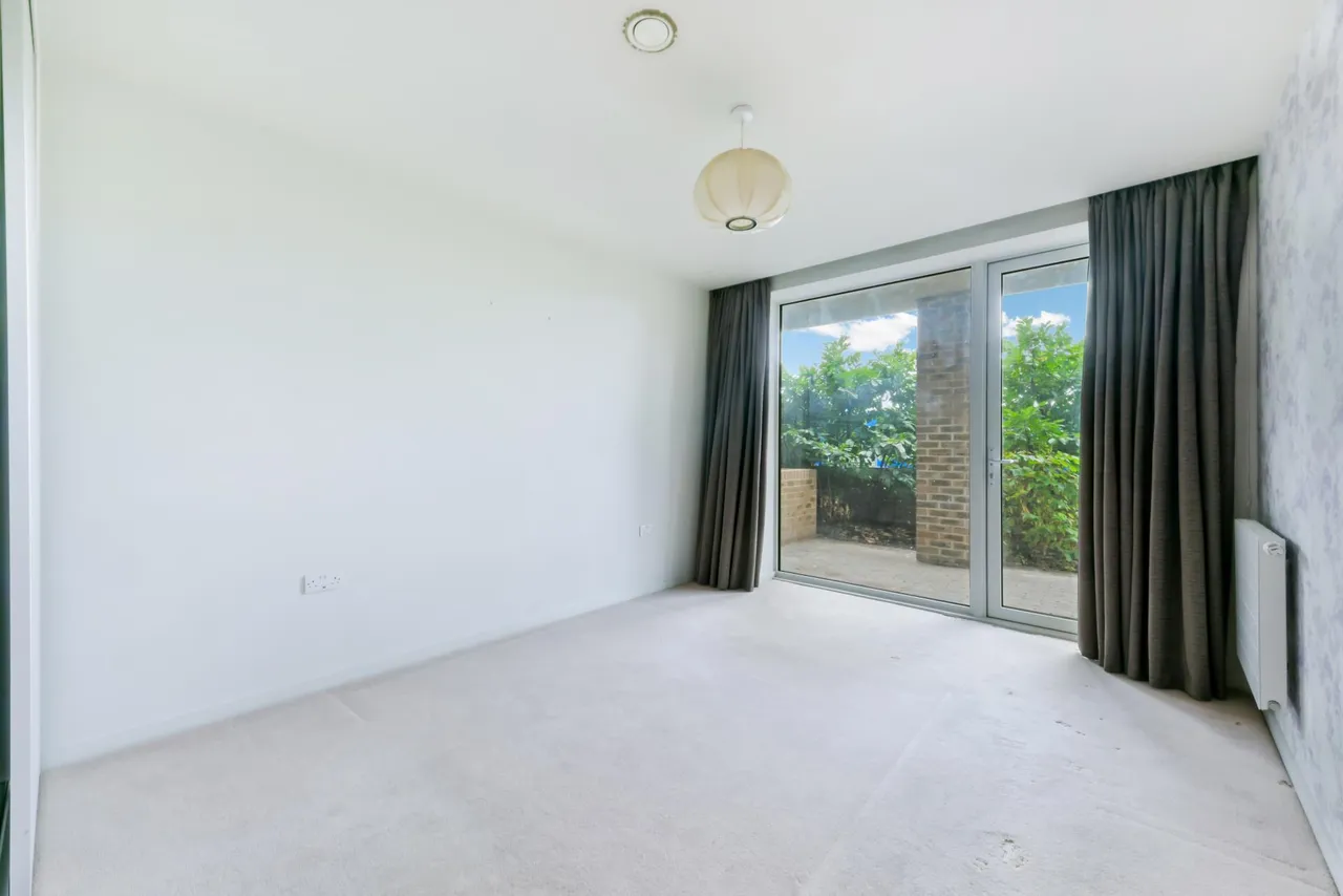 Isambard Court, Brentford, TW8, photo 6
