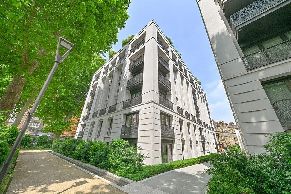 Whistler Square, Chelsea Barracks, SW1W, photo 2