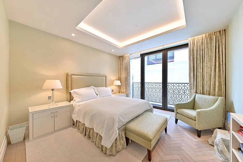 Whistler Square, Chelsea Barracks, SW1W, photo 9