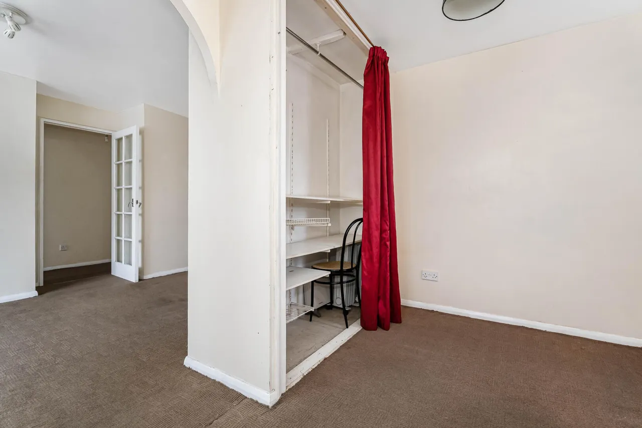 Waddington Close, Enfield, EN1, photo 9