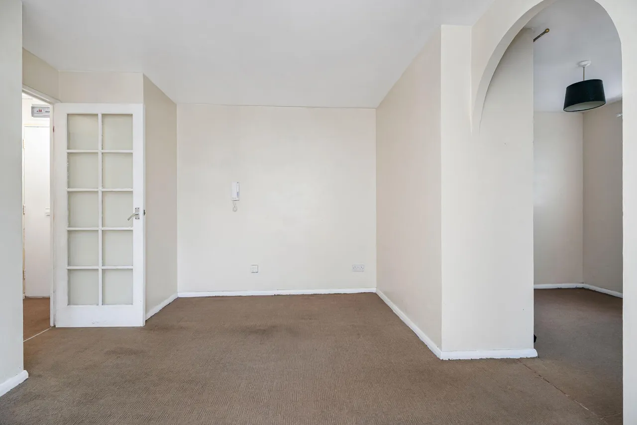 Waddington Close, Enfield, EN1, photo 10