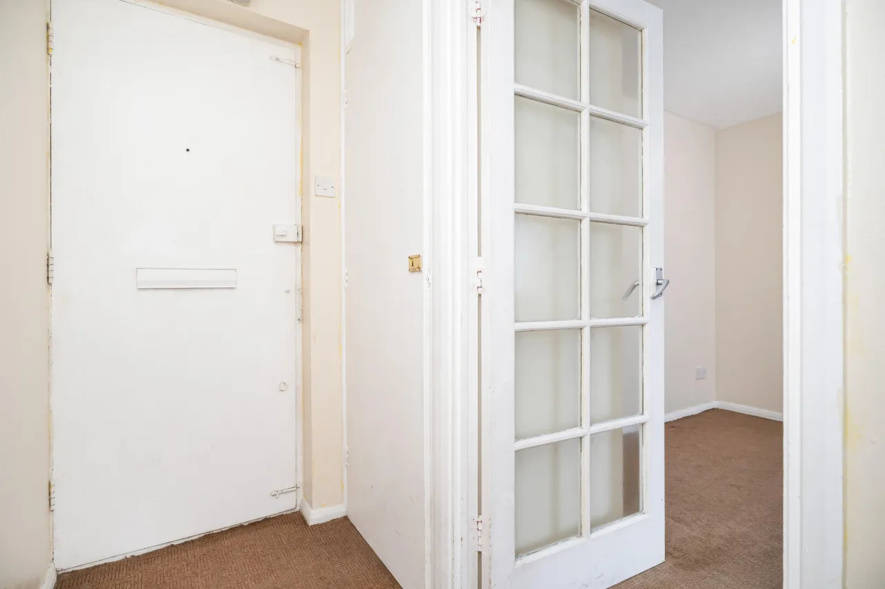 Waddington Close, Enfield, EN1, photo 7