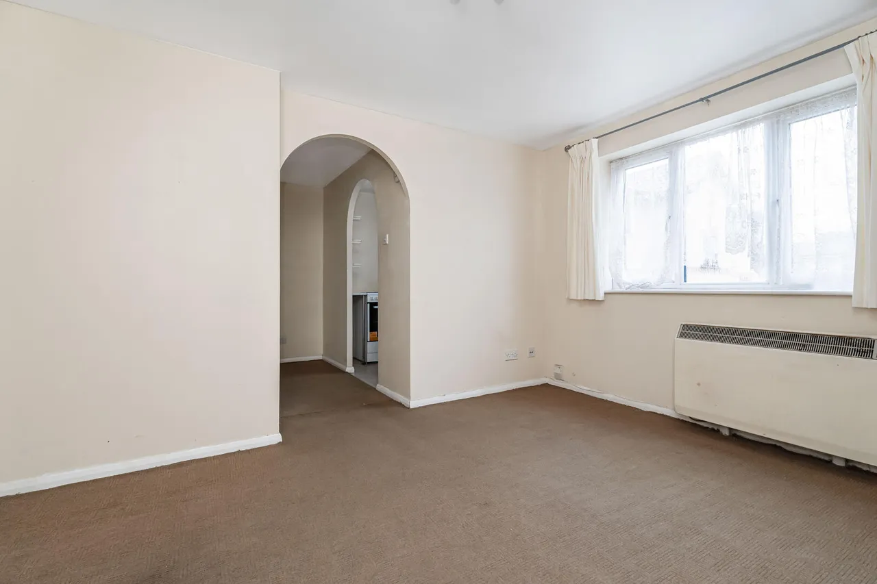 Waddington Close, Enfield, EN1, photo 11